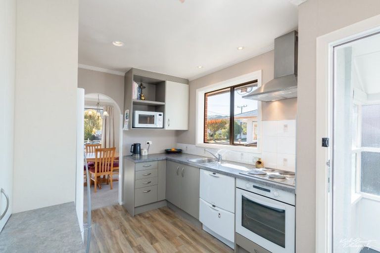 Photo of property in 4 Perry Street, Heretaunga, Upper Hutt, 5018