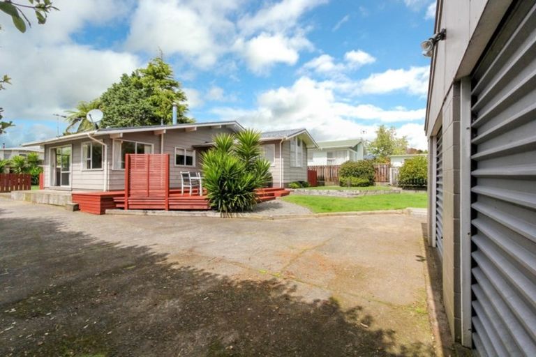 Photo of property in 14 Konini Street, Inglewood, 4330
