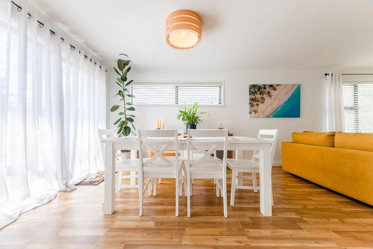 Photo of property in 127 Tilley Road, Paekakariki, 5034