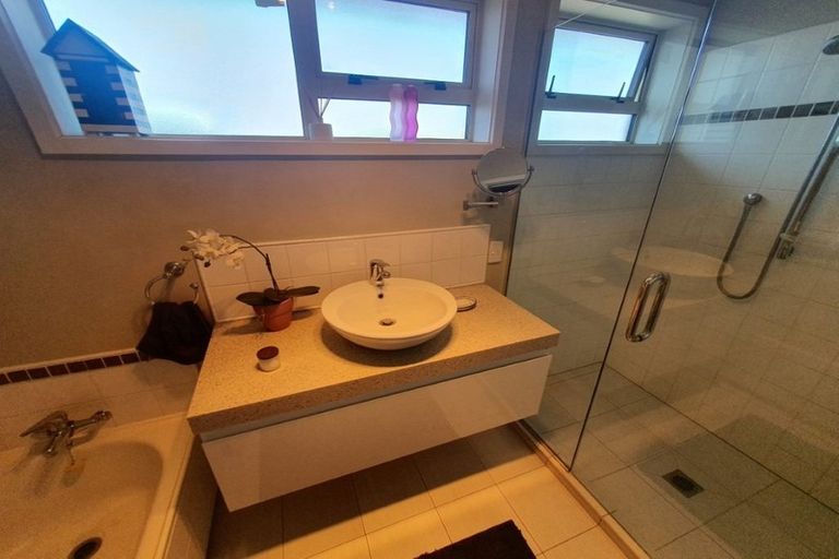 Photo of property in 102c Isleworth Road, Bishopdale, Christchurch, 8053