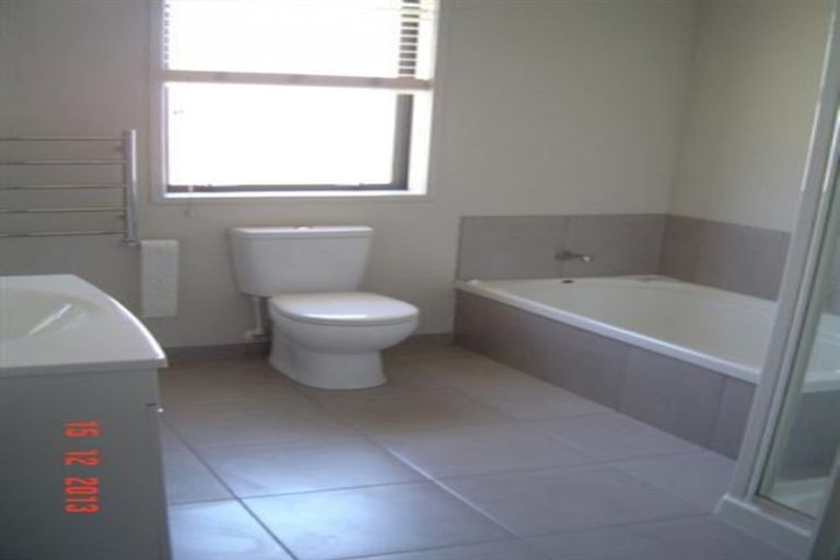 Photo of property in 40 Magnolia Drive, Westown, New Plymouth, 4310