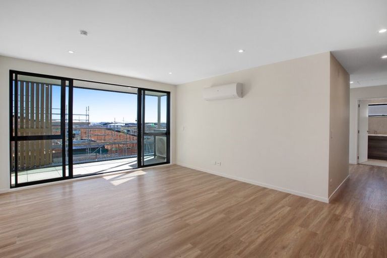 Photo of property in 102/7 Newelm Lane, Flat Bush, Auckland, 2019