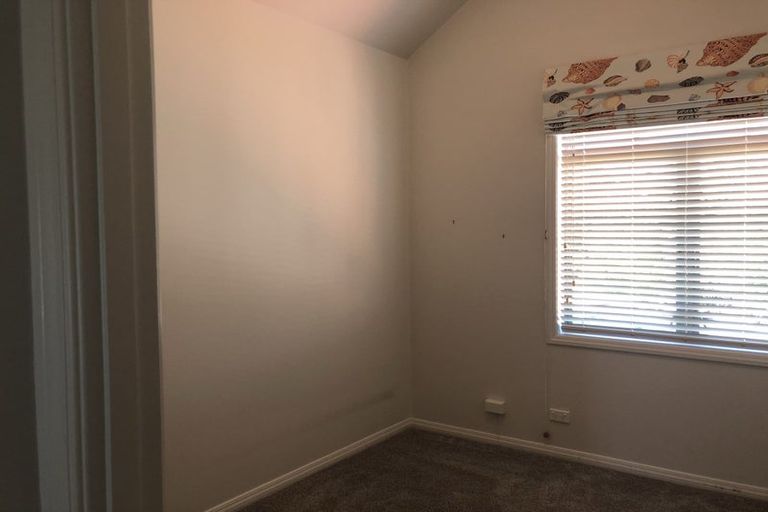 Photo of property in 132 Harbour Village Drive, Gulf Harbour, Whangaparaoa, 0930