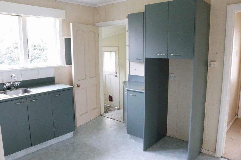 Photo of property in 35 Caffray Avenue, Aramoho, Whanganui, 4500