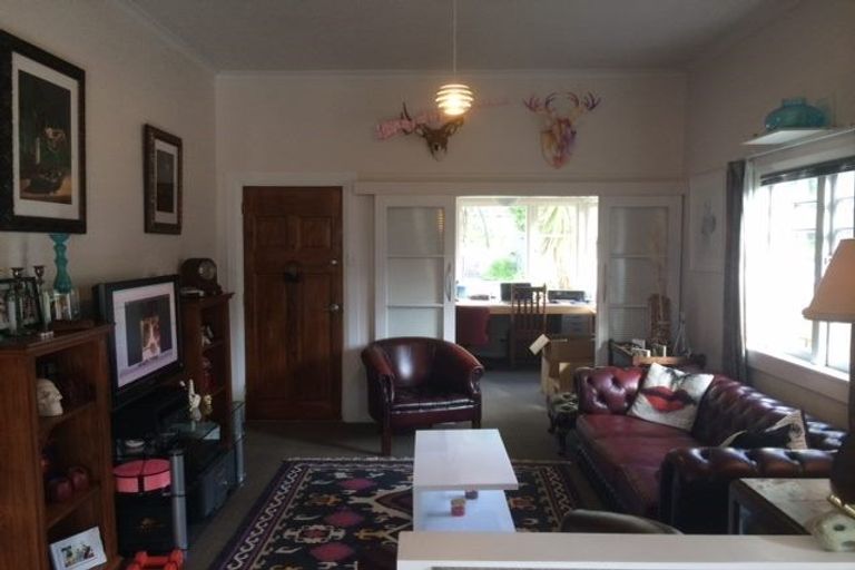 Photo of property in 7 Tawa Street, Eastbourne, Lower Hutt, 5013