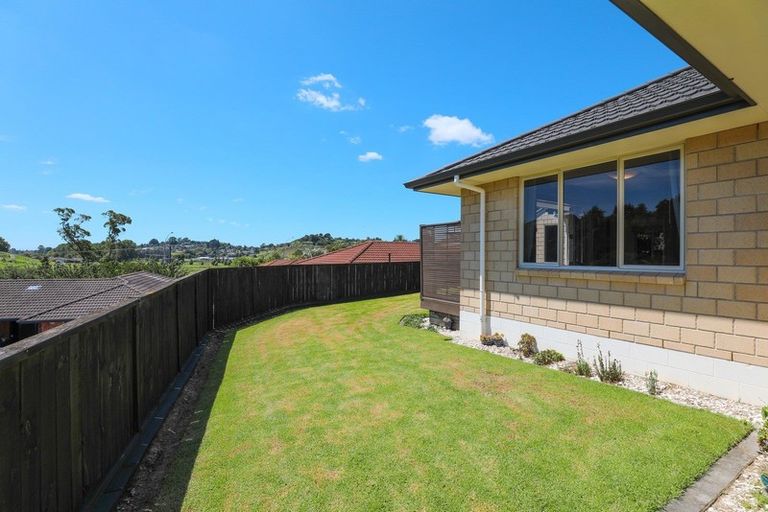 Photo of property in 75 Kinloch Drive, Bethlehem, Tauranga, 3110