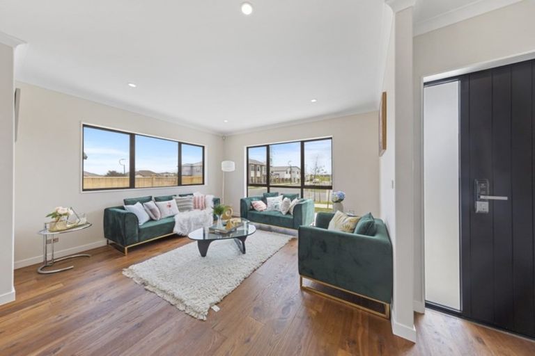 Photo of property in 8 Lavey Road, Flat Bush, Auckland, 2019