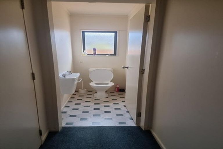 Photo of property in 68 Leighton Avenue, Waiwhetu, Lower Hutt, 5010