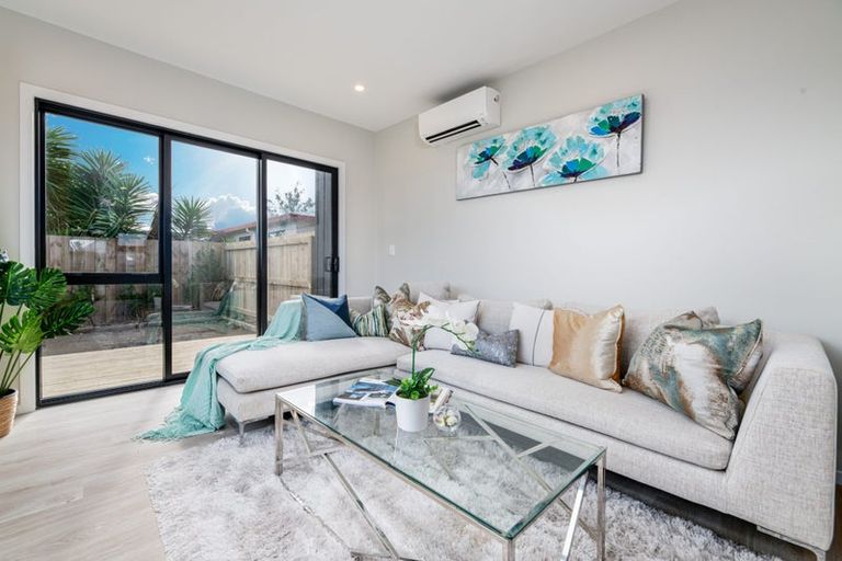 Photo of property in 5/644 Te Atatu Road, Te Atatu Peninsula, Auckland, 0610