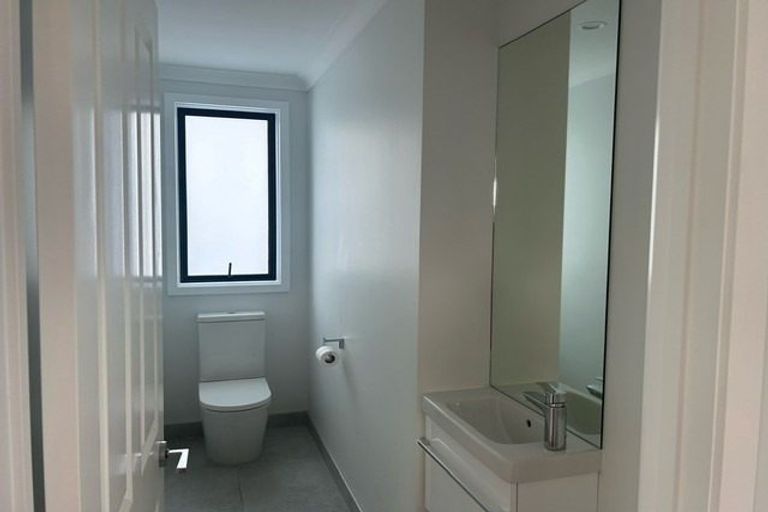 Photo of property in 3a Sandhurst Drive, Papamoa Beach, Papamoa, 3118