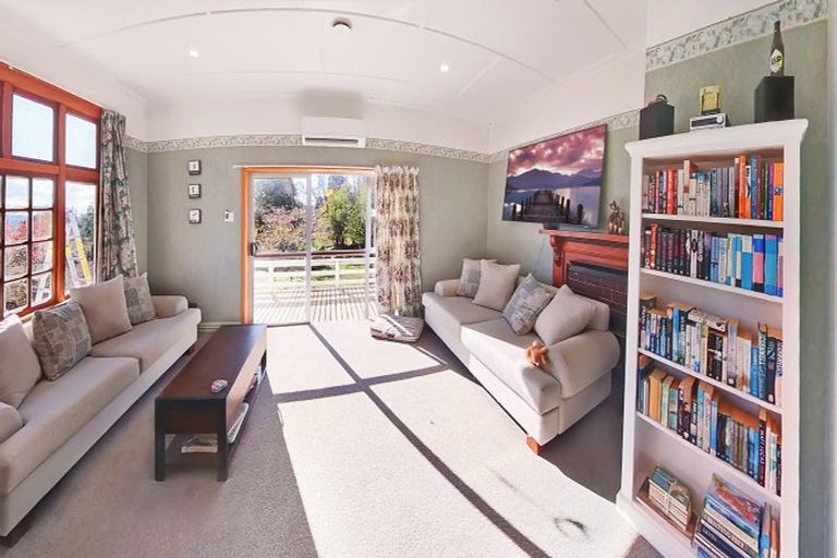 Photo of property in 10 Tarbetness Street, Herbert, Oamaru, 9495