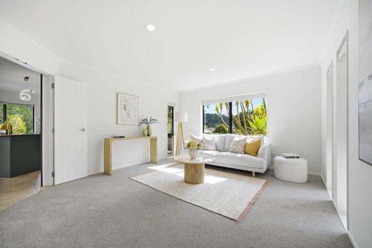 Photo of property in 1 William Gamble Drive, Greenhithe, Auckland, 0632