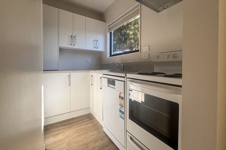 Photo of property in 4/19 Grove Road, Addington, Christchurch, 8024