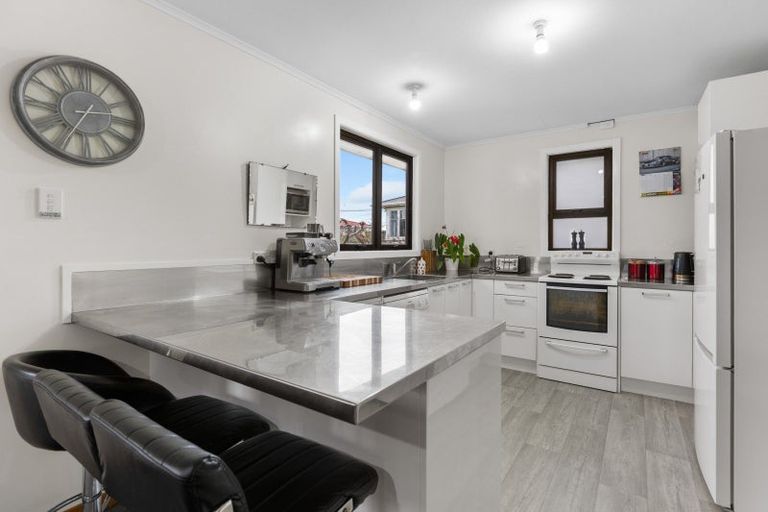 Photo of property in 17 Watene Crescent, Waitara, 4320