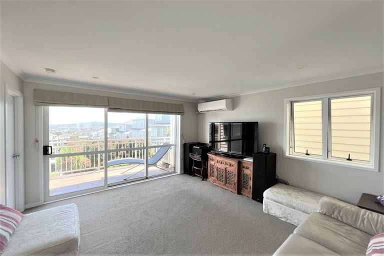 Photo of property in 98 Arrowsmith Drive, Flat Bush, Auckland, 2019