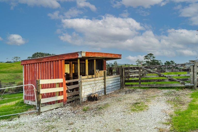 Photo of property in 40 Borrows Road, Wellsford, 0974