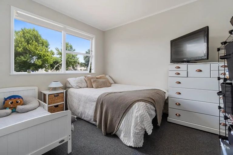 Photo of property in 79 Beeston Crescent, Manurewa, Auckland, 2102