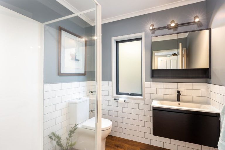 Photo of property in 24 Ainslee Street, Highlands Park, New Plymouth, 4312