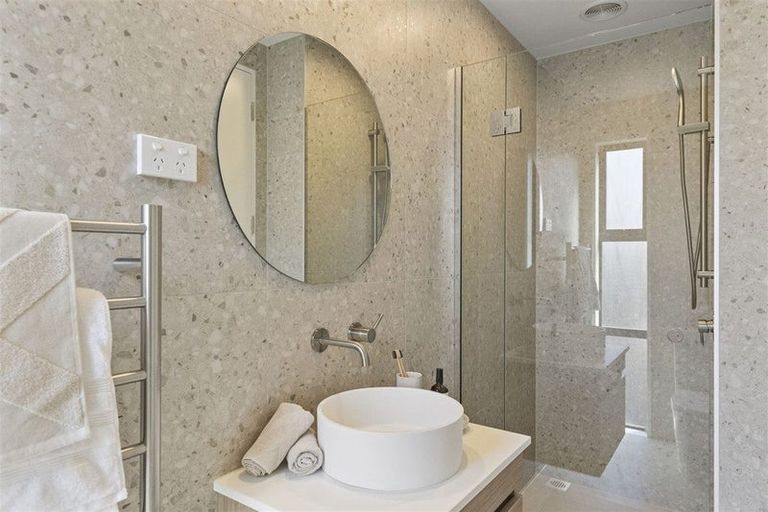 Photo of property in 25d Government Road, Raglan, 3225