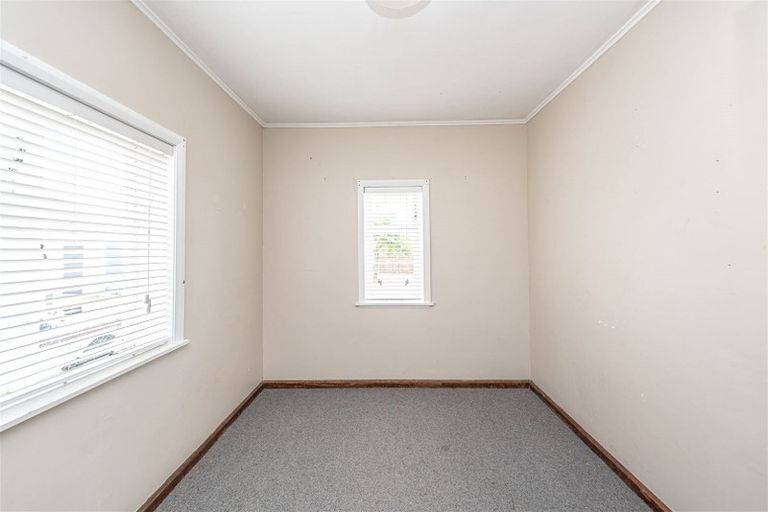 Photo of property in 63 Selwyn Crescent, College Estate, Whanganui, 4500