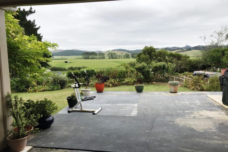 Photo of property in 3001a State Highway 2, Waitakaruru, Ngatea, 2471