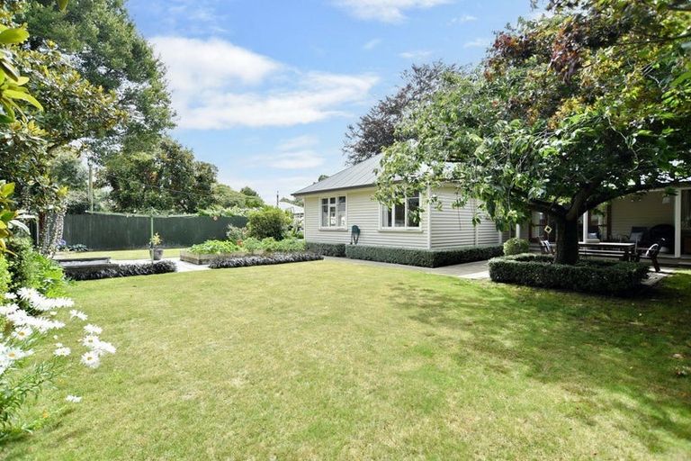 Photo of property in 77 Watsons Road, Harewood, Christchurch, 8051