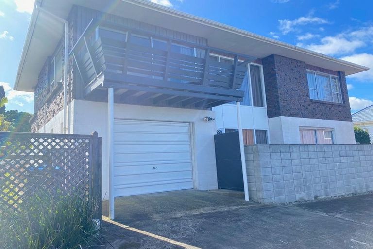 Photo of property in 49 Quadrant Road, Onehunga, Auckland, 1061