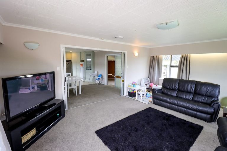 Photo of property in 9 Waterloo Crescent, Hokowhitu, Palmerston North, 4410