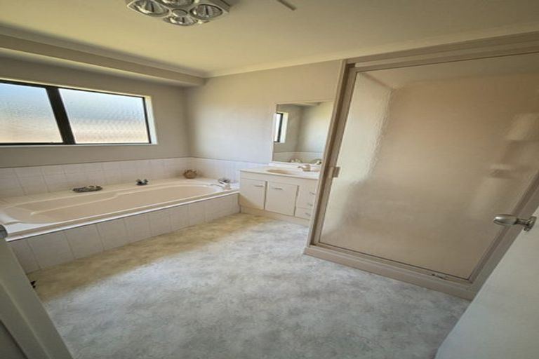 Photo of property in 22 Lochinver Drive, Nawton, Hamilton, 3200