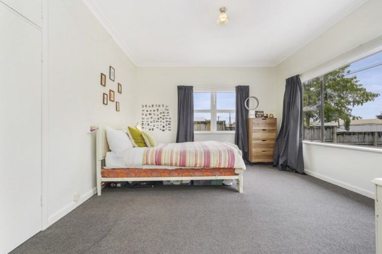 Photo of property in 35 Primrose Street, Frankton, Hamilton, 3204