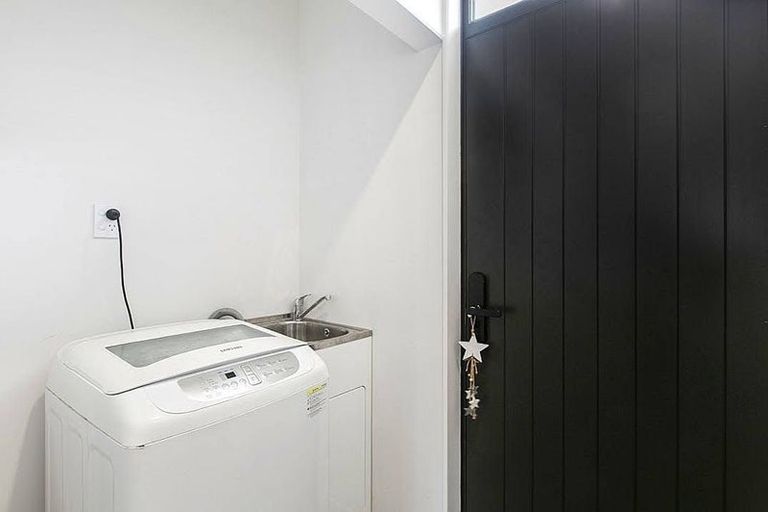 Photo of property in 1 Pasla Close, Papakura, 2110