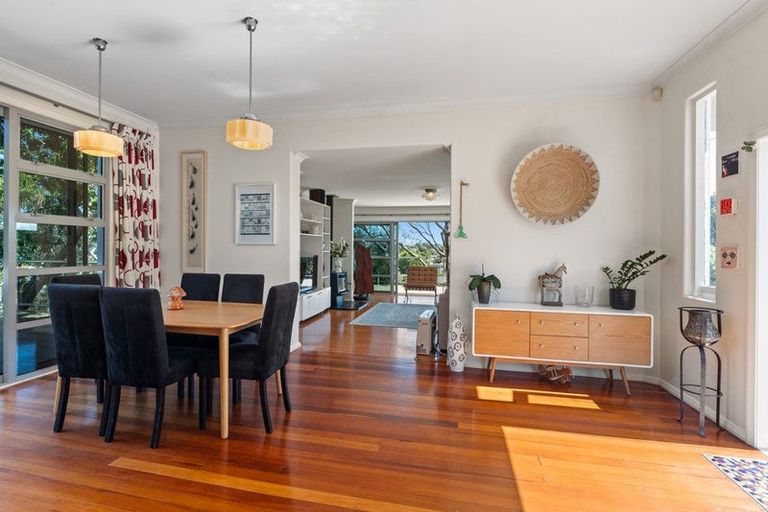 Photo of property in 48 Tiromoana Road, Raumati South, Paraparaumu, 5032