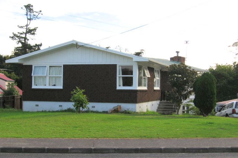 Photo of property in 52 Titoki Street, Te Atatu Peninsula, Auckland, 0610