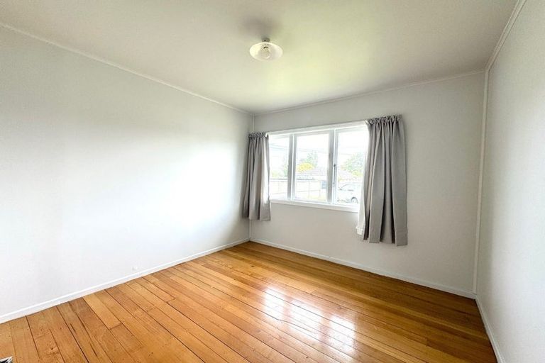 Photo of property in 5 Bolton Place, Otara, Auckland, 2023