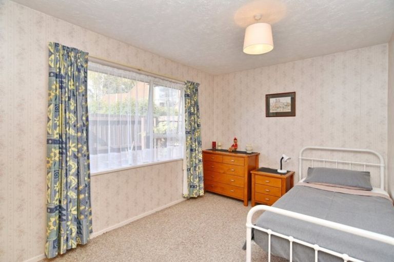 Photo of property in 2/11 Ludecke Place, Sockburn, Christchurch, 8042