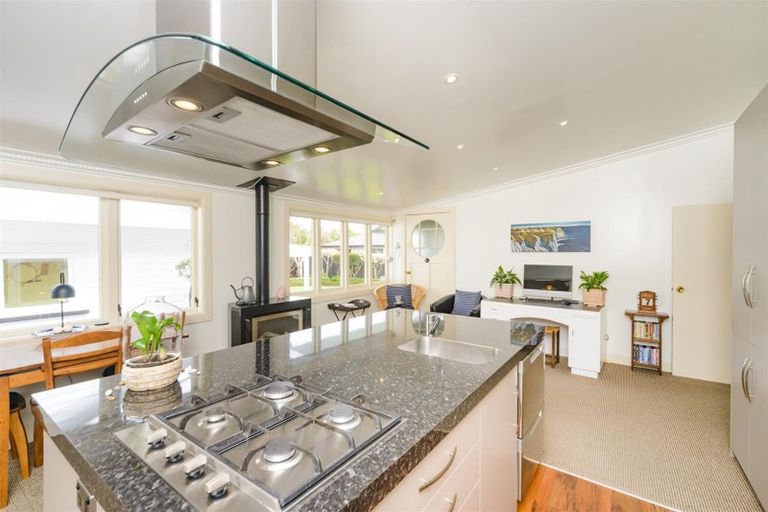 Photo of property in 23 Follett Street, Marton, 4710