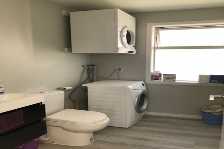 Photo of property in 35b Herald Street, Berhampore, Wellington, 6023