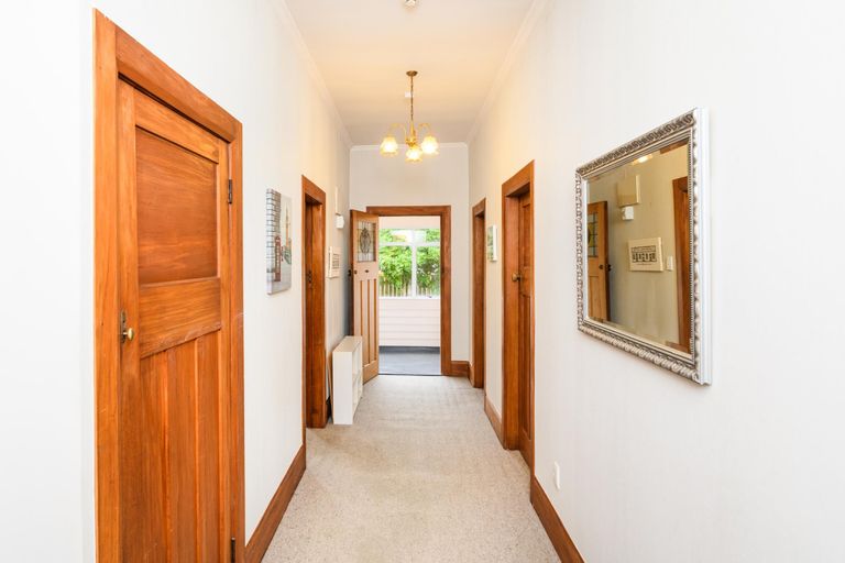 Photo of property in 48 Limbrick Street, Terrace End, Palmerston North, 4410