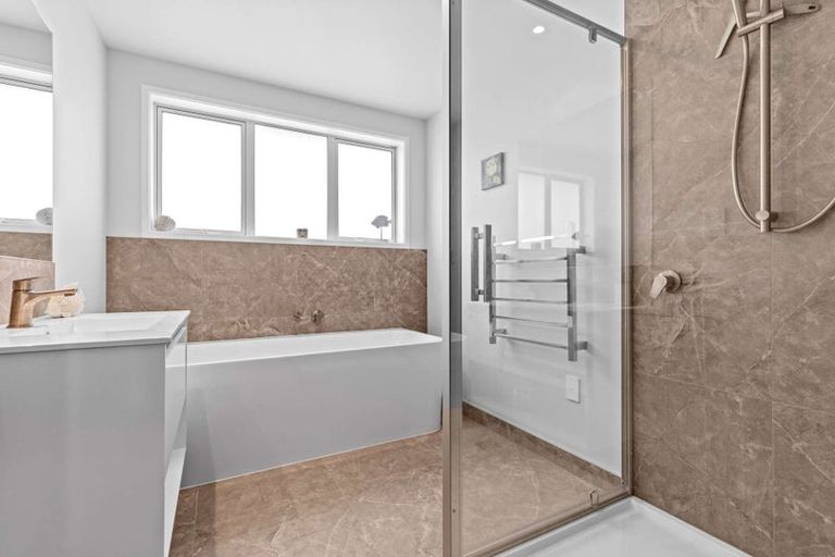 Photo of property in 5 Serrata Close, Papamoa Beach, Papamoa, 3118