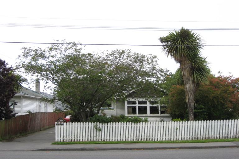Photo of property in 632 Barbadoes Street, Edgeware, Christchurch, 8013