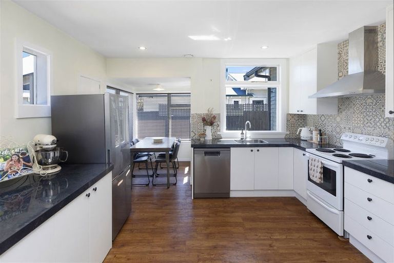 Photo of property in 229 Selwyn Street, Spreydon, Christchurch, 8024