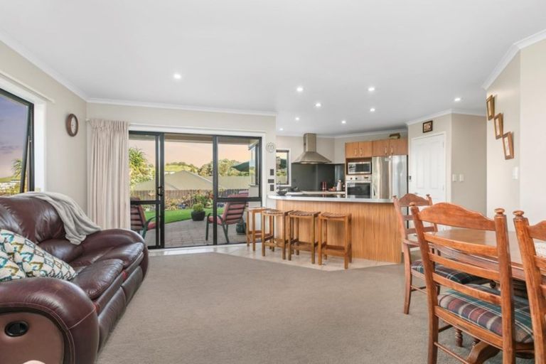 Photo of property in 4 Orion Drive, Welcome Bay, Tauranga, 3112