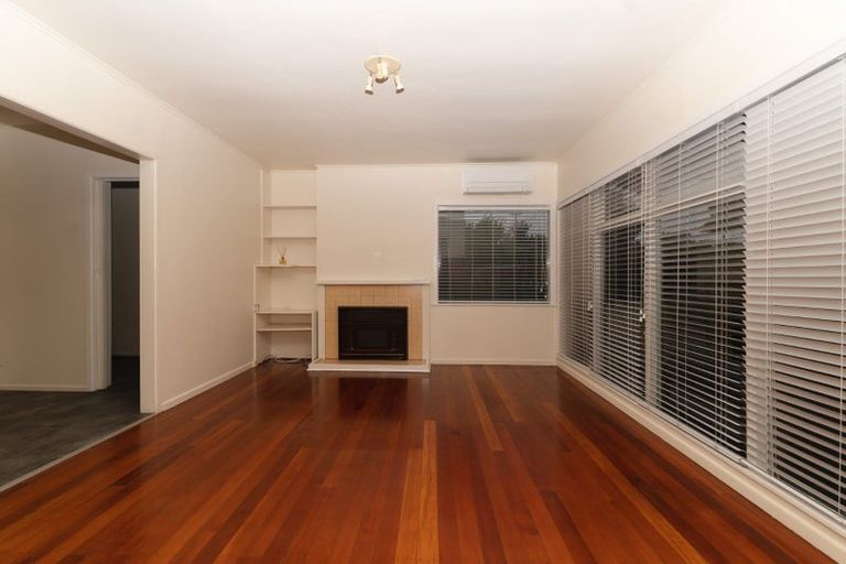 Photo of property in 2/164 Forrest Hill Road, Forrest Hill, Auckland, 0620