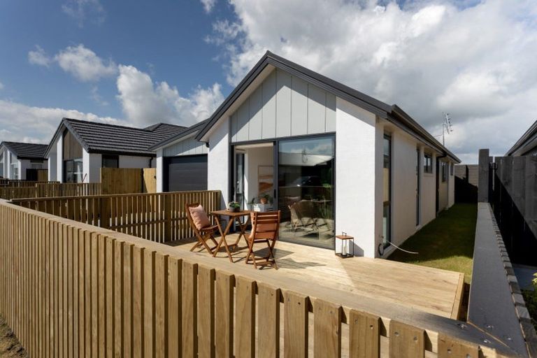 Photo of property in 8 Julie Lane, Papamoa, 3118