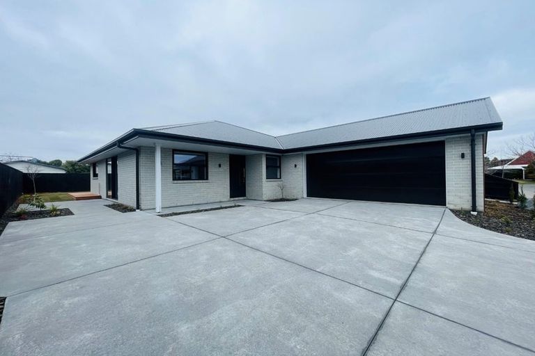 Photo of property in 4 Rusbatch Lane, Belfast, Christchurch, 8051