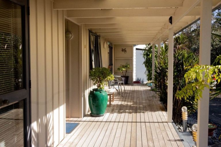 Photo of property in 16 Shoemaker Road, Waipu, 0510