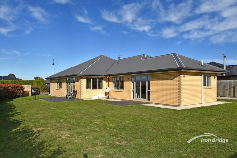 Photo of property in 71 Fairfield Way, Rolleston, 7614