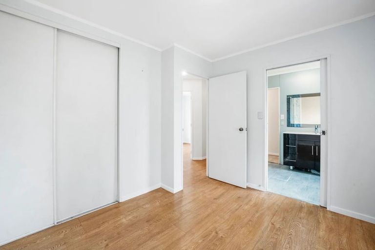 Photo of property in 1 Skelton Avenue, Randwick Park, Auckland, 2105