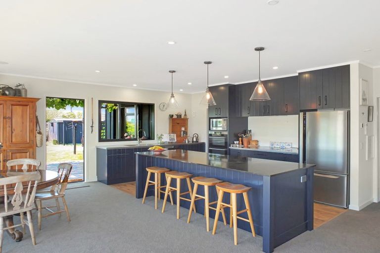 Photo of property in 9 Lakeview Drive, Foxton Beach, Foxton, 4815