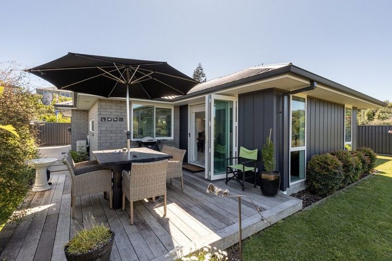 Photo of property in 30 Kauri Lane, Omokoroa, 3114